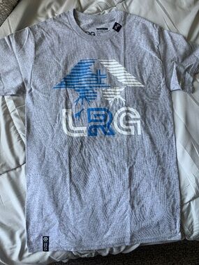 LRG Men’s T-Shirt (Size S)